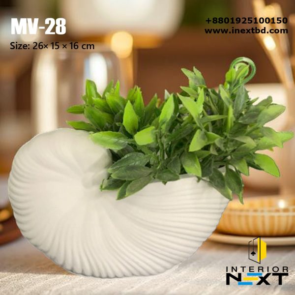 Snail Plant Pot